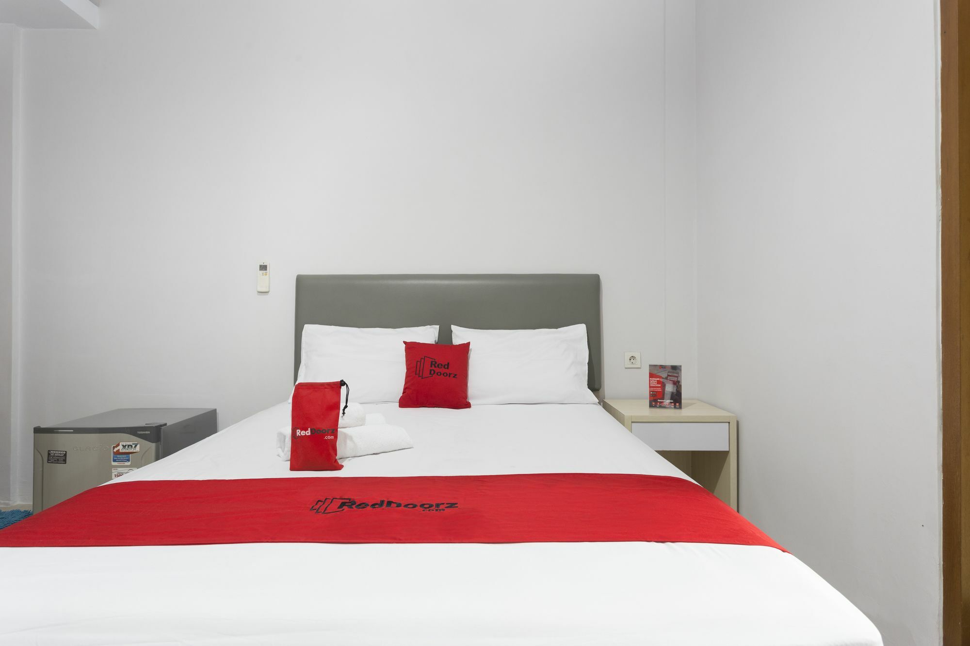 Reddoorz Plus Near Cilandak Town Square 2 Jakarta Exteriör bild