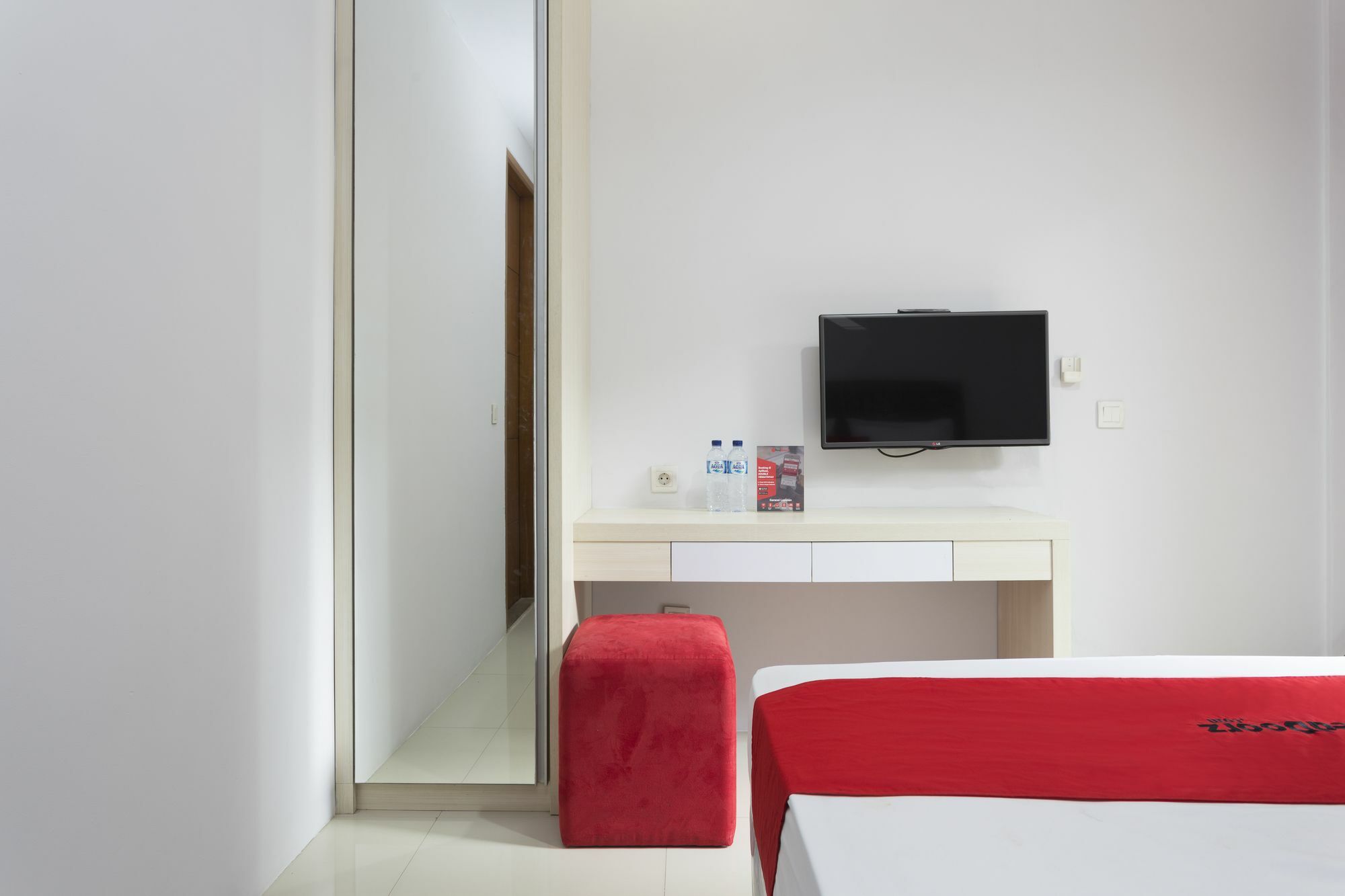Reddoorz Plus Near Cilandak Town Square 2 Jakarta Exteriör bild