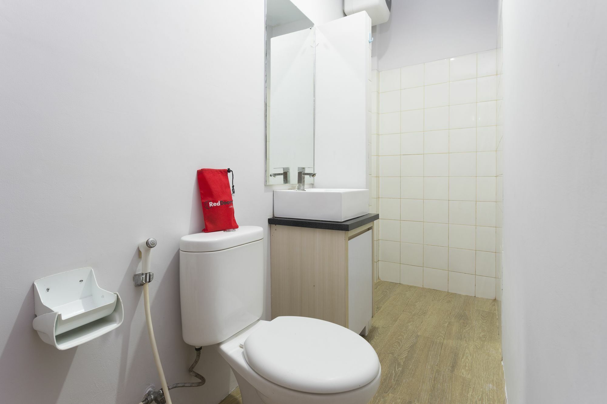 Reddoorz Plus Near Cilandak Town Square 2 Jakarta Exteriör bild
