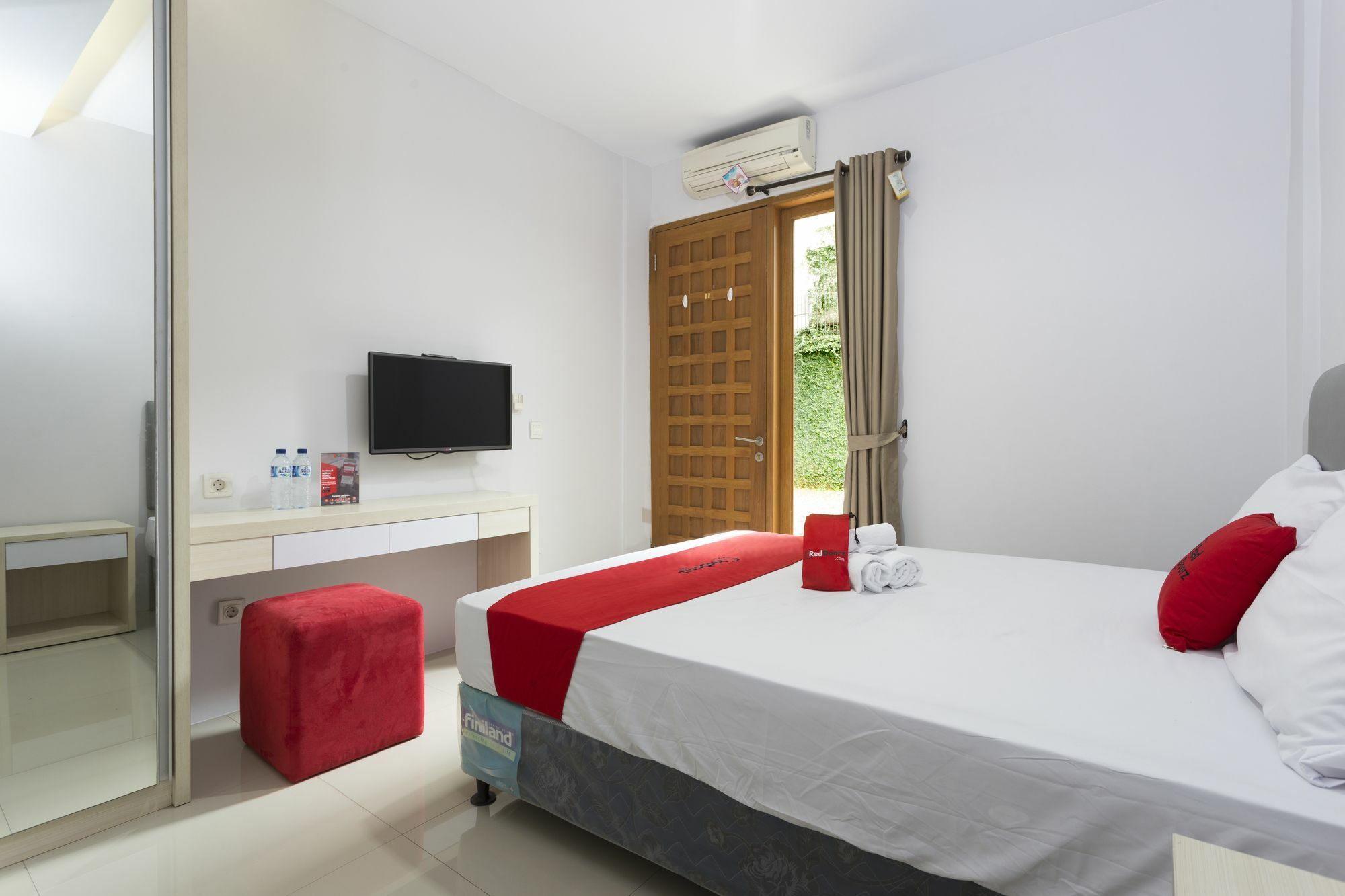 Reddoorz Plus Near Cilandak Town Square 2 Jakarta Exteriör bild